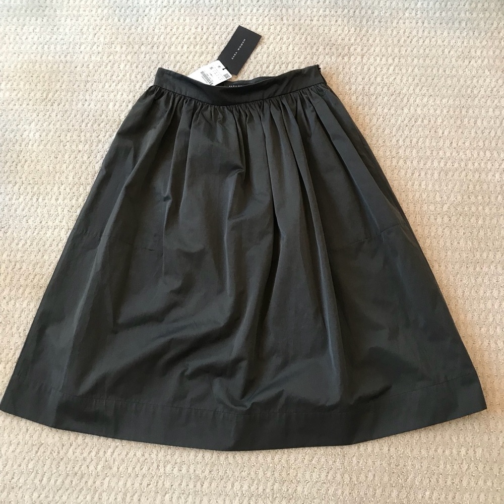 NEW! Zara skirt